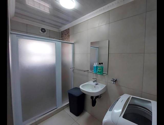 4 BEDROOM HOUSE FOR SALE IN OVERPORT